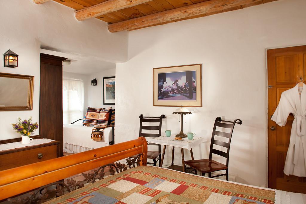 Casa Escondida 3*